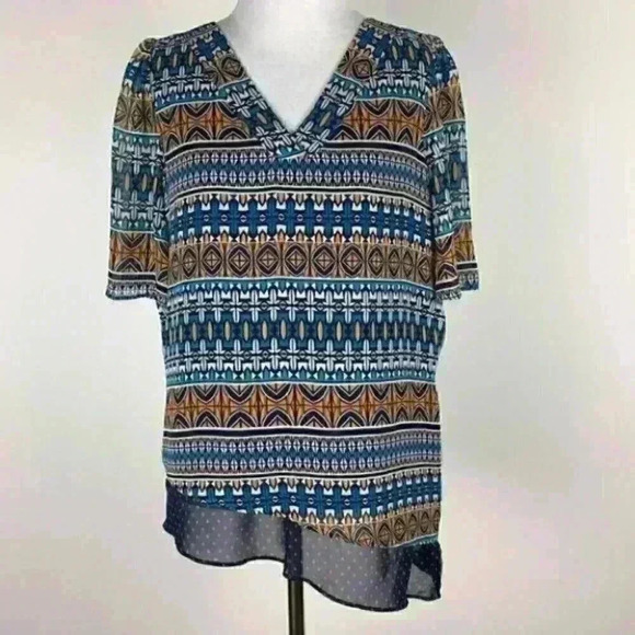Stylus top size S geometric asymmetrical v-neck - Picture 8 of 8